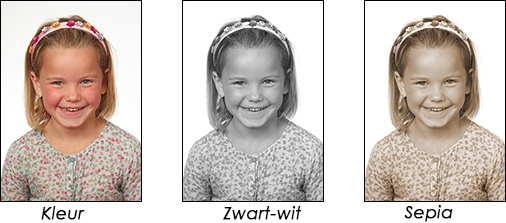 Je mooie schoolfoto kan naast kleur ook geleverd worden als zwart-wit of sepia foto.